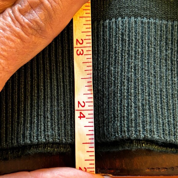 Calvin Klein Forest Green Soft Sweater Gold Button Detail Womens Size M - Picture 7 of 8